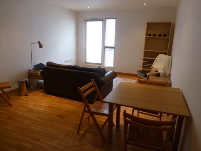  Image of 1 bedroom Flat to rent in Mcewan Square Edinburgh EH3 at Fountainbridge Edinburgh Edinburgh, EH3 8EN
