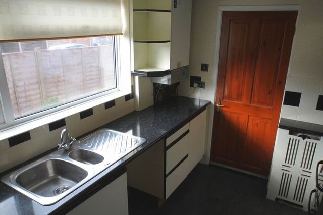  Image of 3 bedroom Semi-Detached house to rent in Mcintyre Road Worcester WR2 at Mcintyre Road  Worcester, WR2 5LG