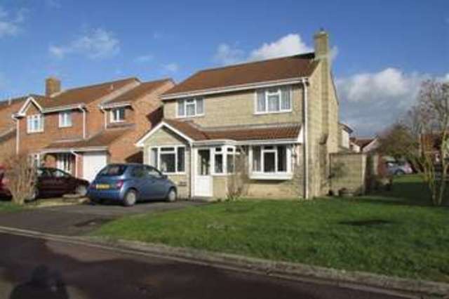  Image of 5 bedroom Detached house for sale in Meadow Close Street BA16 at Street, BA16 0UD