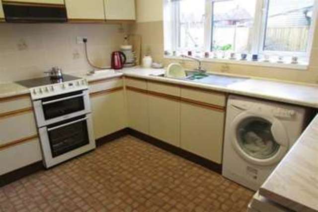  Image of 5 bedroom Detached house for sale in Meadow Close Street BA16 at Street, BA16 0UD
