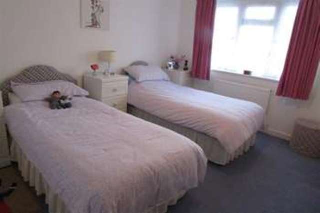  Image of 5 bedroom Detached house for sale in Meadow Close Street BA16 at Street, BA16 0UD