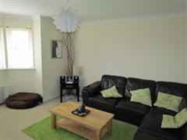  Image of 2 bedroom Flat to rent in Meikle Inch Lane Bathgate EH48 at Bathgate West Lothian West Lothian, EH48 2UF