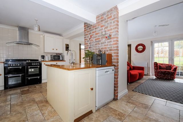  Image of 4 bedroom Detached house for sale in Mellstock Avenue Dorchester DT1 at Mellstock Avenue  Dorchester, DT1 2BH