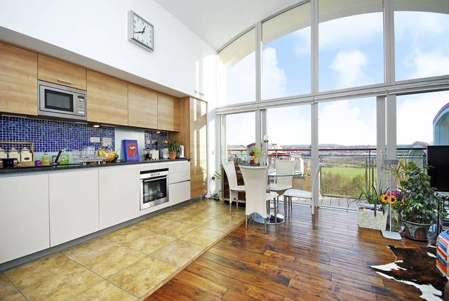  Image of 2 bedroom Flat for sale in John Harrison Way London SE10 at Metcalfe Court  Greenwich, SE10 0BZ