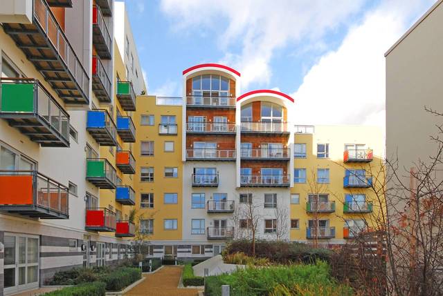  Image of 2 bedroom Flat for sale in John Harrison Way London SE10 at Metcalfe Court  Greenwich, SE10 0BZ