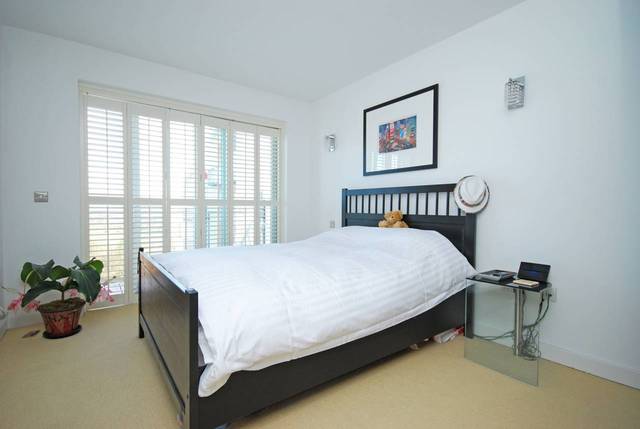  Image of 2 bedroom Flat for sale in John Harrison Way London SE10 at Metcalfe Court  Greenwich, SE10 0BZ