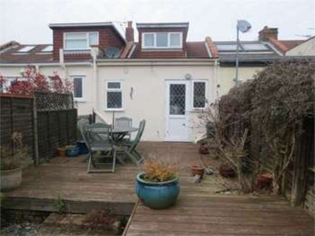  Image of 1 bedroom Cottage for sale in Richmond Avenue Shoeburyness Southend-on-Sea SS3 at Michaels Cottages Shoeburyness Shoeburyness, SS3 9LQ