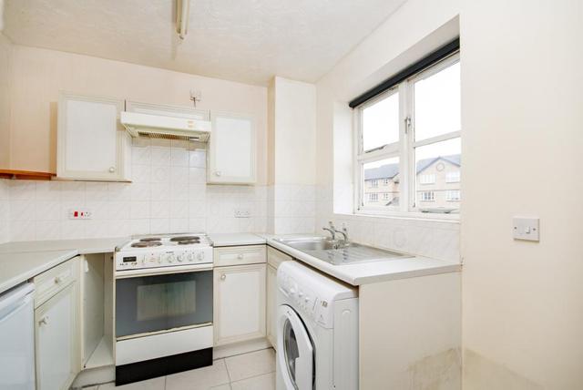  Image of Flat for sale in Stubbs Drive London SE16 at Michelangelo Court Stubbs Drive Rotherhithe, SE16 3EB