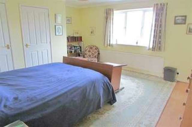  Image of 5 bedroom Detached house for sale in Middle Brooks Street BA16 at Street, BA16 0TU