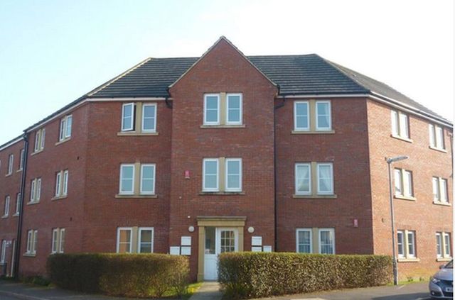  Image of 2 bedroom Flat to rent in Middlefield Road Allington Chippenham SN14 at Middlefield Road  Chippenham, SN14 6GY