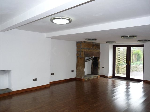  Image of 3 bedroom End of Terrace for sale in Middleton Cowling Keighley BD22 at Cowling Keighley Cowling, BD22 0DQ