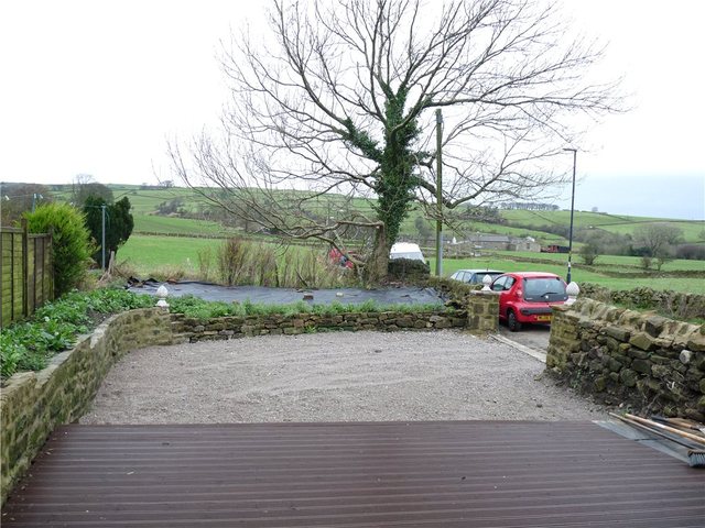  Image of 3 bedroom End of Terrace for sale in Middleton Cowling Keighley BD22 at Cowling Keighley Cowling, BD22 0DQ