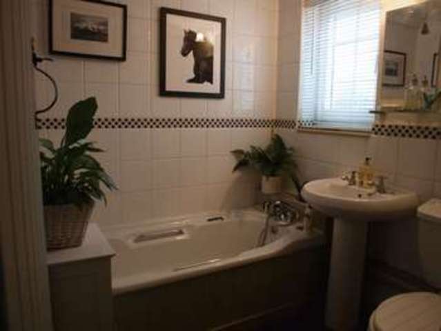  Image of 2 bedroom Terraced house for sale in Mill Gate Newark NG24 at Mill Gate  Newark, NG24 4UA