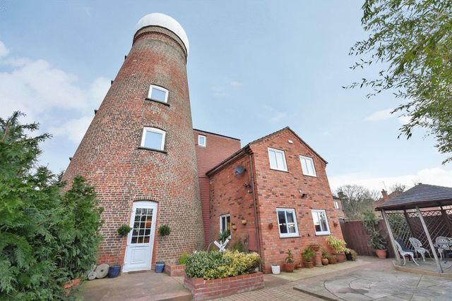  Image of 3 bedroom Detached house for sale in Mill Lane Morton Gainsborough DN21 at Mill Lane Morton Gainsborough, DN21 3BS