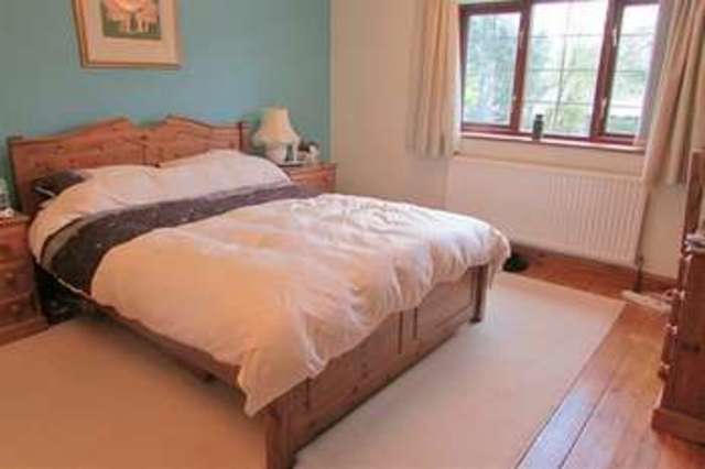  Image of 4 bedroom Detached house for sale in Mill Lane Shapwick Bridgwater TA7 at Bridgwater, TA7 9ND
