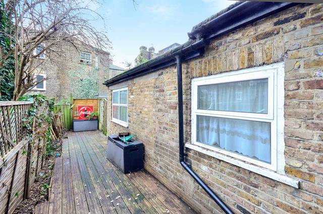  Image of 1 bedroom Flat for sale in Millfields Road London E5 at Millfields Road  Lower Clapton, E5 0AD