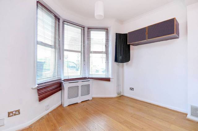  Image of 1 bedroom Flat for sale in Millfields Road London E5 at Millfields Road  Lower Clapton, E5 0AD