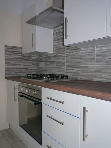  Image of 2 bedroom Flat to rent in Millport Avenue Glasgow G44 at Kings Park Glasgow Glasgow, G44 4RQ