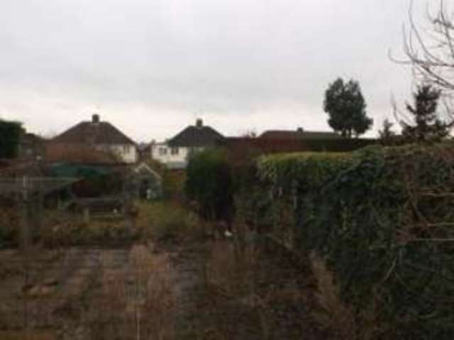  Image of 2 bedroom Bungalow for sale in Milton Avenue Wellingborough NN8 at Wellingborough Northamptonshire Wilby, NN8 3RD