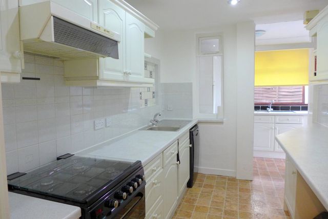  Image of 3 bedroom Detached house to rent in Milton Road West Edinburgh EH15 at Duddingston Edinburgh Edinburgh, EH15 1RD