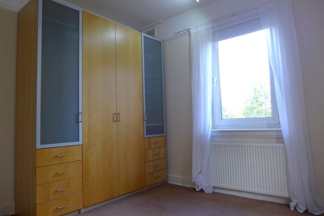  Image of 3 bedroom Detached house to rent in Milton Road West Edinburgh EH15 at Duddingston Edinburgh Edinburgh, EH15 1RD