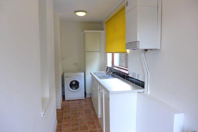  Image of 3 bedroom Detached house to rent in Milton Road West Edinburgh EH15 at Duddingston Edinburgh Edinburgh, EH15 1RD