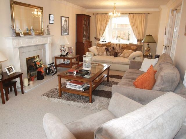  Image of 4 bedroom Detached house for sale in Mimosa Close Loughborough LE11 at Mimosa Close  Loughborough, LE11 2DJ