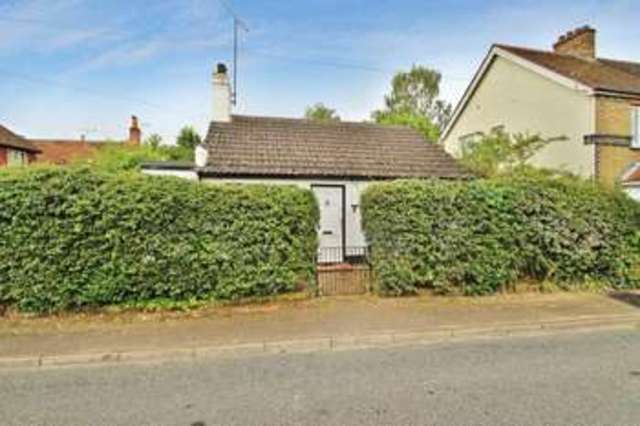 Image of 2 bedroom Detached house for sale in Mincing Lane Chobham Woking GU24 at Chobham  Chobham, GU24 8RX