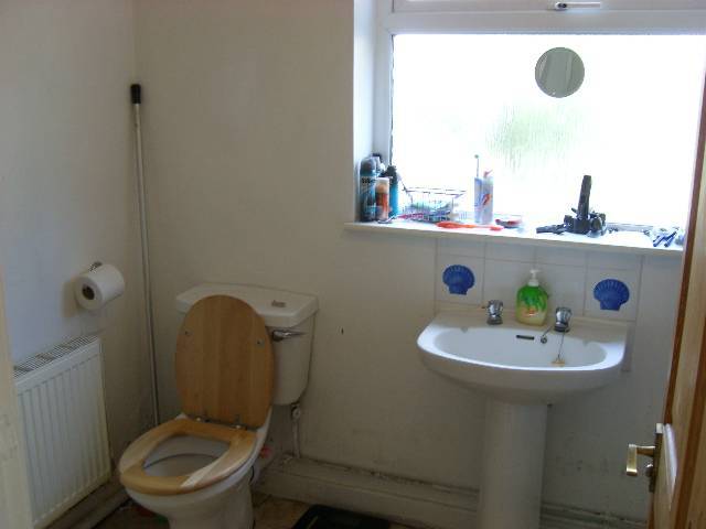  Image of 4 bedroom Detached house to rent in Minny Street Cathays Cardiff CF24 at Cathays Cardiff Roath, CF24 4ET