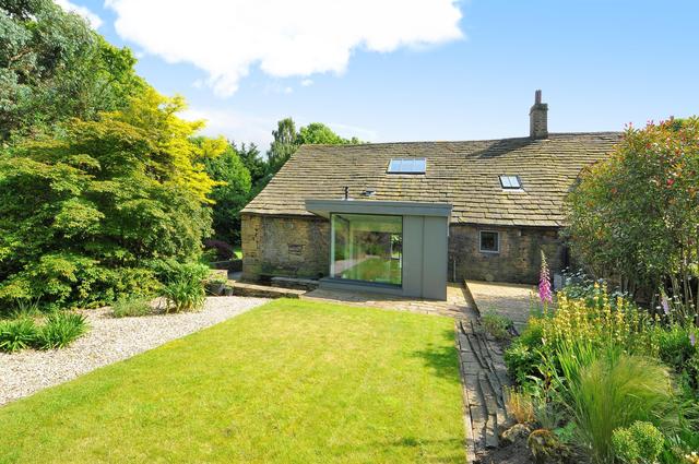  Image of 3 bedroom Semi-Detached house for sale in Mitchell Lane Idle Bradford BD10 at Bradford  Calverley, BD10 0TA