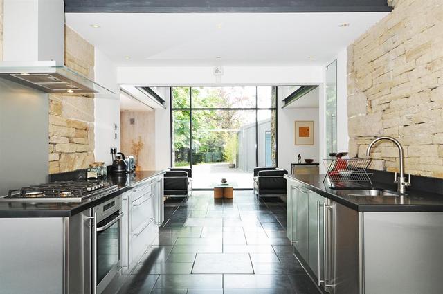  Image of 3 bedroom Semi-Detached house for sale in Mitchell Lane Idle Bradford BD10 at Bradford  Calverley, BD10 0TA