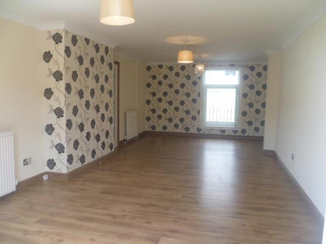  Image of 2 bedroom Flat to rent in Mitchell Road Cumbernauld Glasgow G67 at Cumbernauld North Lanarkshire North Lanarkshire, G67 1AD