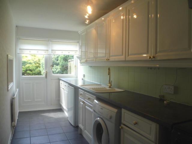  Image of 2 bedroom Flat to rent in Mitchell Road Cumbernauld Glasgow G67 at Cumbernauld North Lanarkshire North Lanarkshire, G67 1AD
