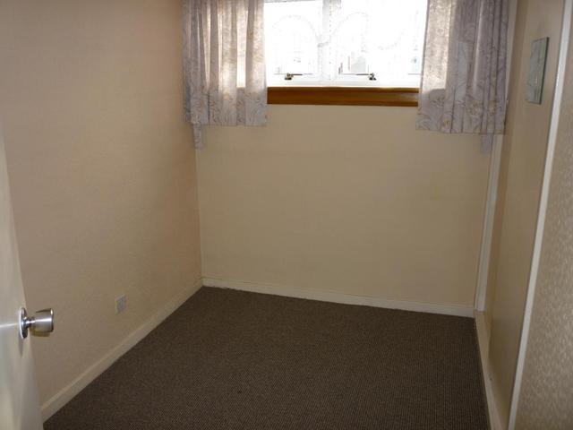  Image of 3 bedroom Flat to rent in Mitchell Walk Rosyth Dunfermline KY11 at Rosyth Fife Fife, KY11 2QR