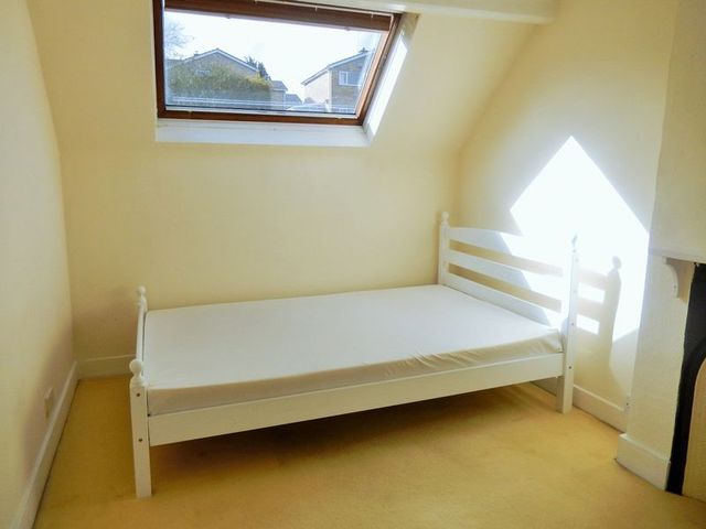  Image of 3 bedroom Terraced house for sale in Mitre Street Buckingham MK18 at Buckingham MK18 Buckingham, MK18 1DW