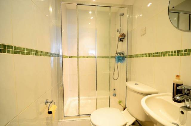  Image of 2 bedroom Flat for sale in Mast Quay London SE18 at Mizzen Mast House, Mast Quay  Woolwich, SE18 5NP