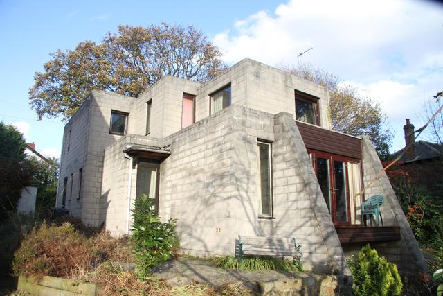  Image of 3 bedroom Detached house for sale in Monkswood Kirkstall Leeds LS5 at Leeds  Kirkstall, LS5 3QZ