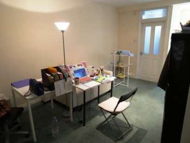  Image of 1 bedroom Flat to rent in Monmouth Place Bath BA1 at Bath, BA1 2AX