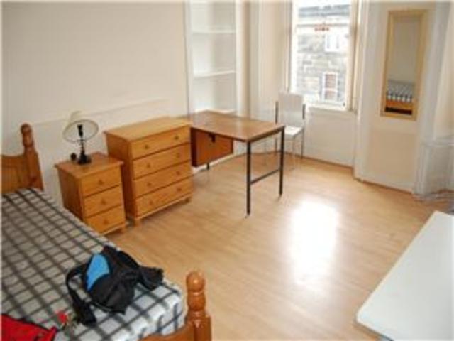  Image of 5 bedroom Flat to rent in Montague Street Edinburgh EH8 at Newington Edinburgh Edinburgh, EH8 9QT