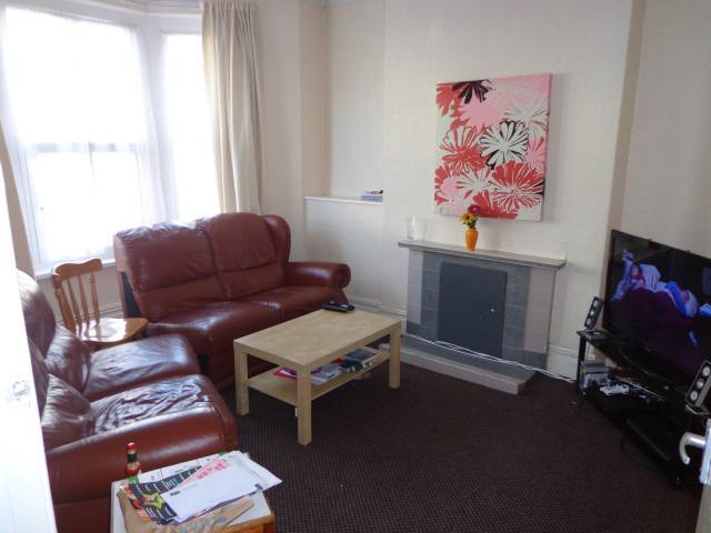  Image of 4 bedroom Detached house to rent in Montgomery Street Cardiff CF24 at Roath Cardiff Roath, CF24 3LZ