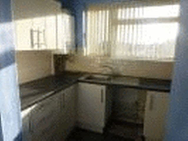  Image of 1 bedroom Flat to rent in Moor Court Fazakerley Liverpool L10 at Moor Court  Liverpool, L10 0AS