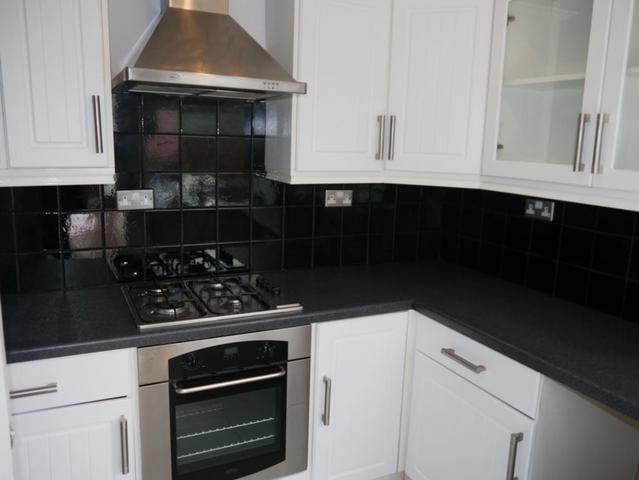  Image of 2 bedroom Semi-Detached house to rent in Moorland Crescent Pudsey LS28 at Pudsey  Farsley, LS28 8EW