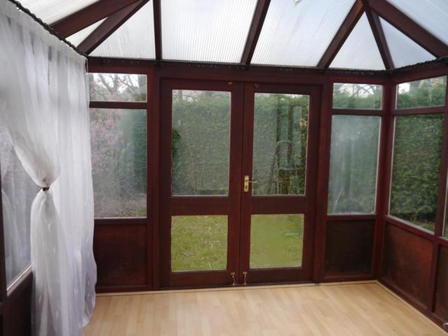  Image of 2 bedroom Semi-Detached house to rent in Moorland Crescent Pudsey LS28 at Pudsey  Farsley, LS28 8EW