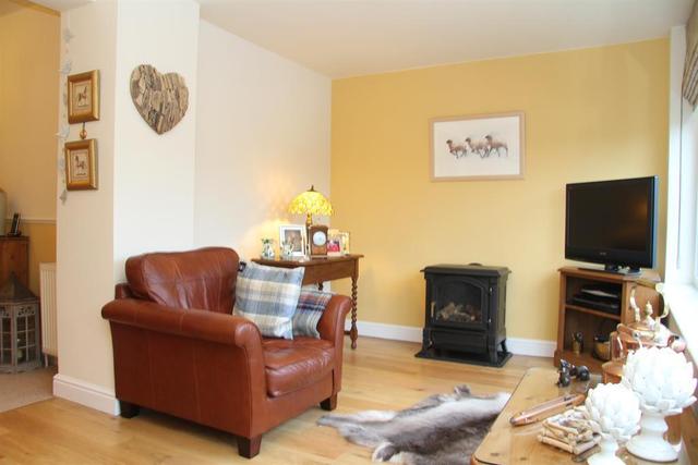  Image of 2 bedroom Detached house for sale in Moorlands Avenue Yeadon Leeds LS19 at Yeadon Leeds Yeadon, LS19 6AD