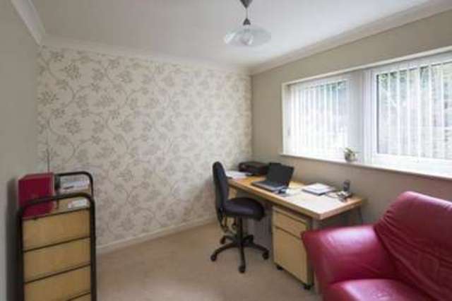  Image of 3 bedroom Town House for sale in Moorside Court Ilkley LS29 at Ilkley West Yorkshire Ilkley, LS29 8UF