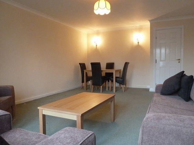  Image of 2 bedroom Flat to rent in Granton Road Trinity Edinburgh EH5 at Granton Edinburgh Edinburgh, EH5 1AJ