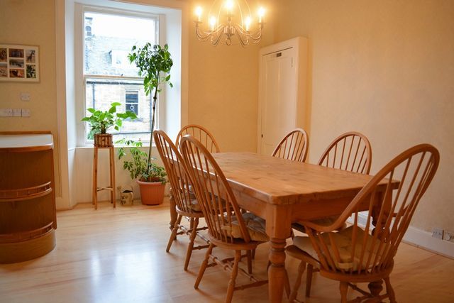  Image of 2 bedroom Flat to rent in Granton Road Trinity Edinburgh EH5 at Granton Edinburgh Edinburgh, EH5 1AJ