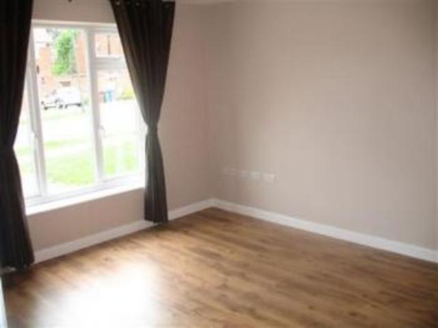  Image of 3 bedroom Flat to rent in Morecambe Gardens Stanmore HA7 at Morecambe Gardens  Stanmore, HA7 4SP