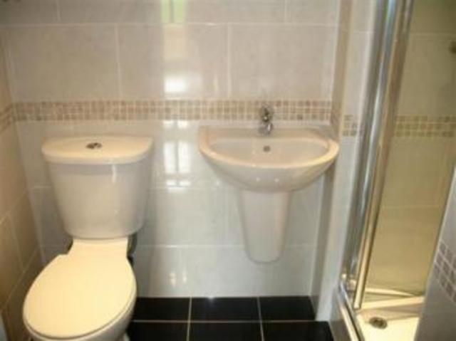  Image of 3 bedroom Flat to rent in Morecambe Gardens Stanmore HA7 at Morecambe Gardens  Stanmore, HA7 4SP