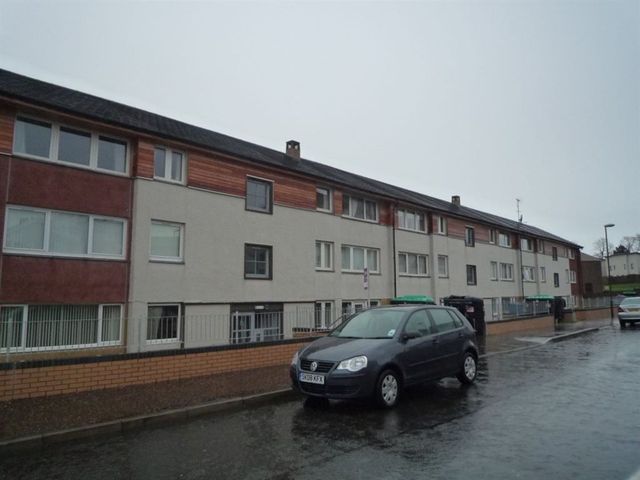  Image of 2 bedroom Flat to rent in Moredun Park Green Edinburgh EH17 at Gilmerton Edinburgh Edinburgh, EH17 7LS